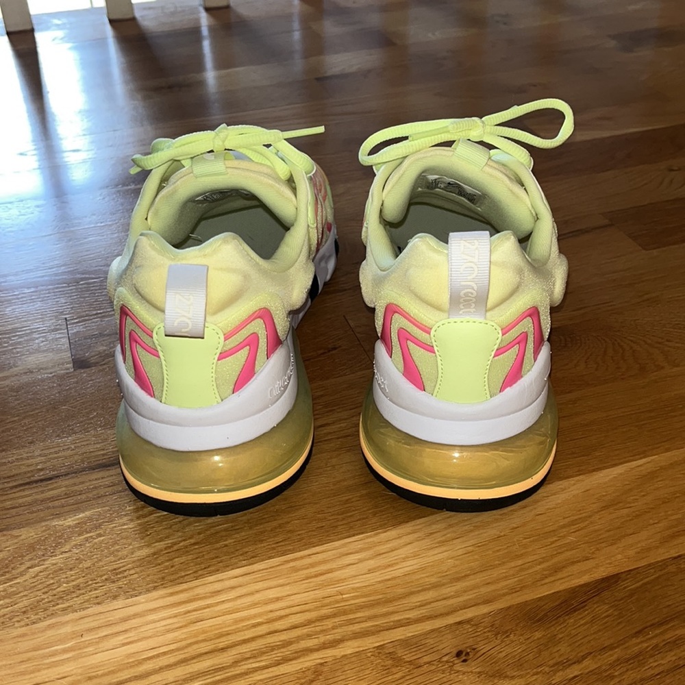 Nike AIR270 react - Picture 3 of 7
